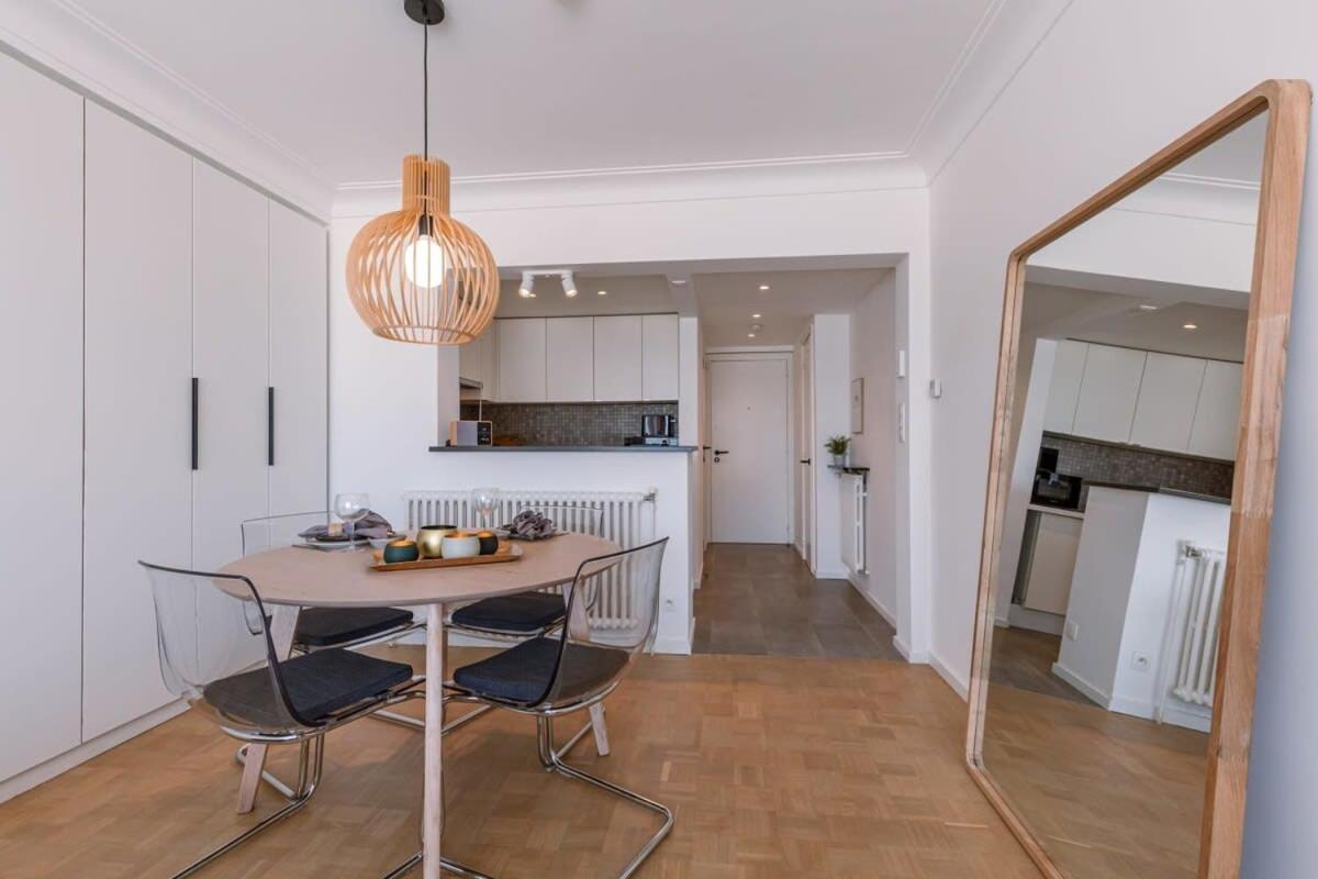 Apartamento Stunning Studio With Sea-View And Terrace Knokke-Heist Exterior foto